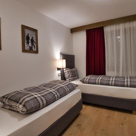 Alp Residence Pelegrin San Vigilio Di Marebbe Habitación foto